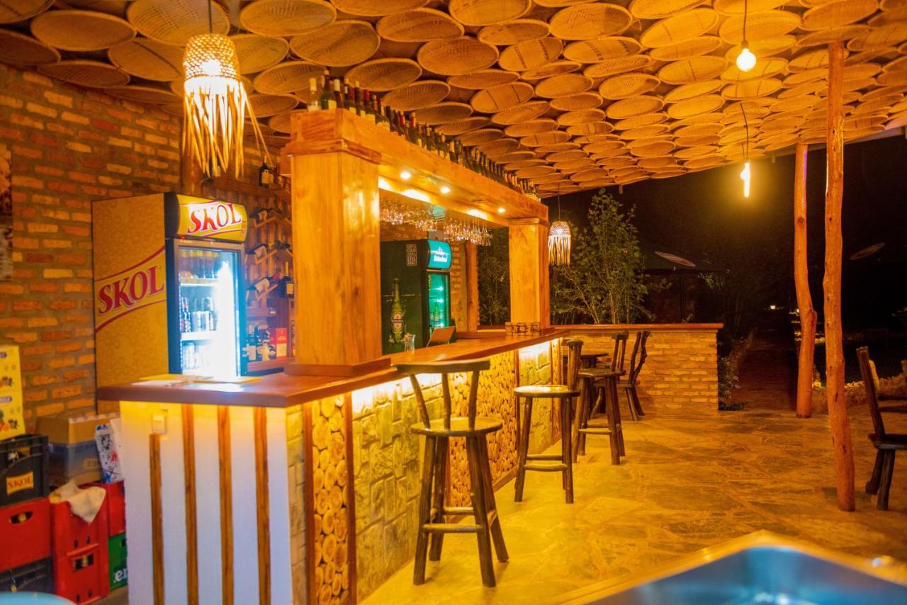 Akagera Transit Lodge Екстер'єр фото