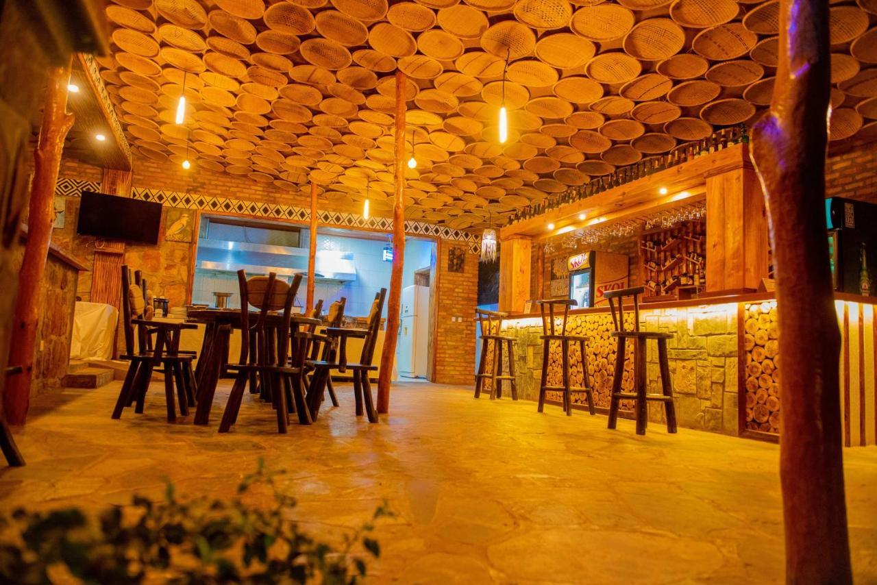 Akagera Transit Lodge Екстер'єр фото