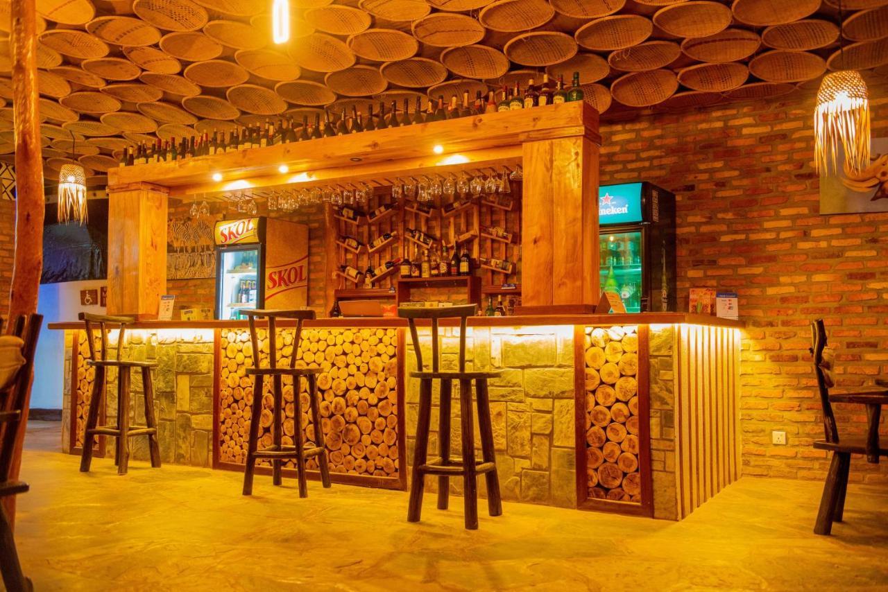 Akagera Transit Lodge Екстер'єр фото