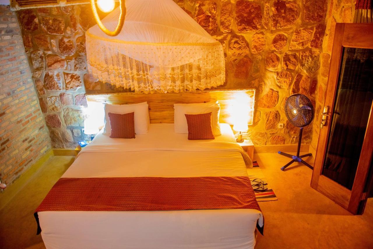 Akagera Transit Lodge Екстер'єр фото