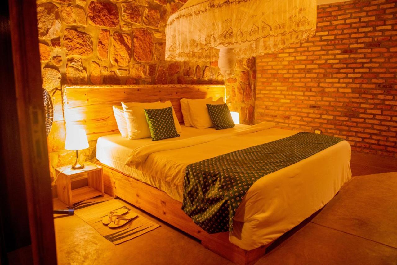 Akagera Transit Lodge Екстер'єр фото