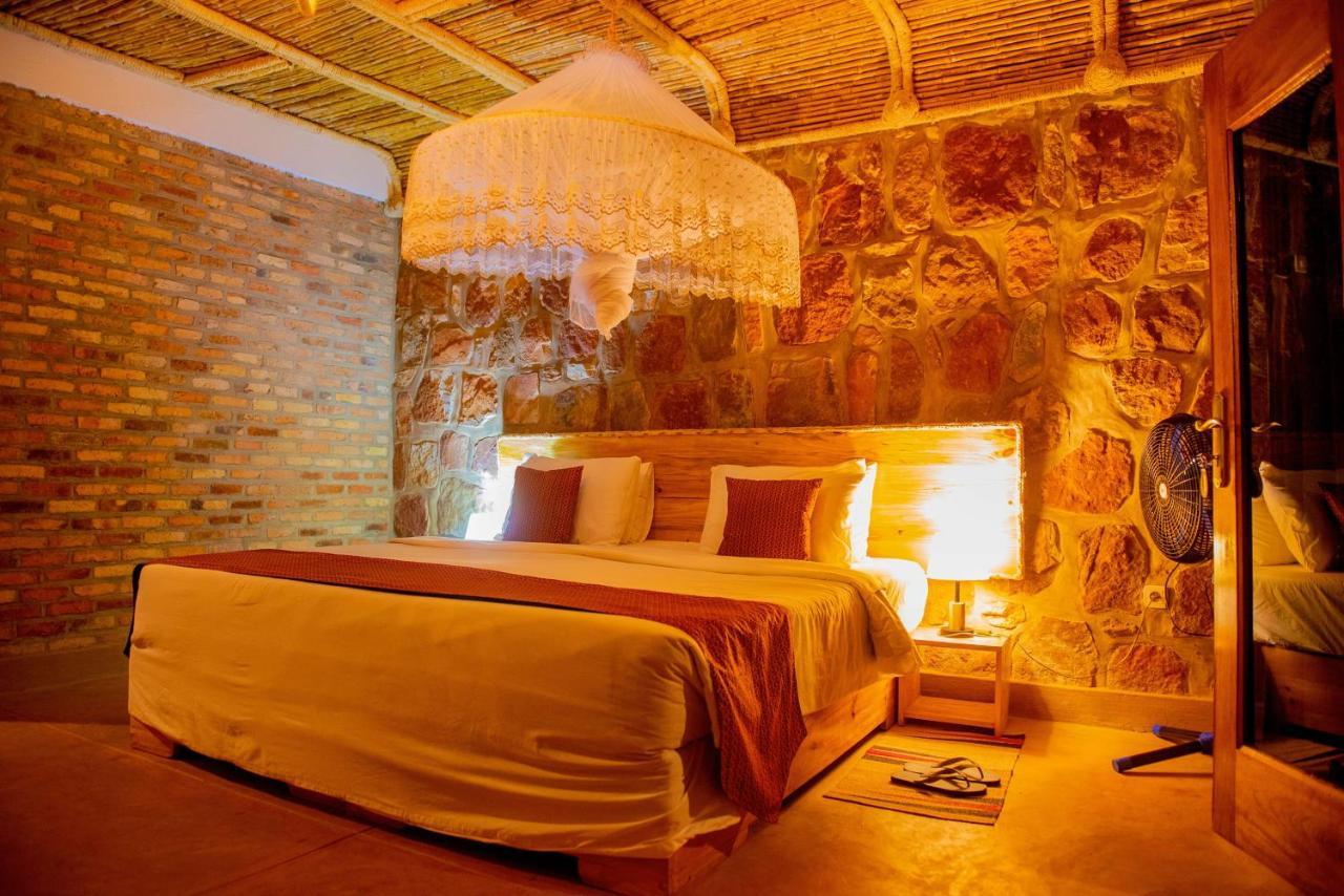 Akagera Transit Lodge Екстер'єр фото
