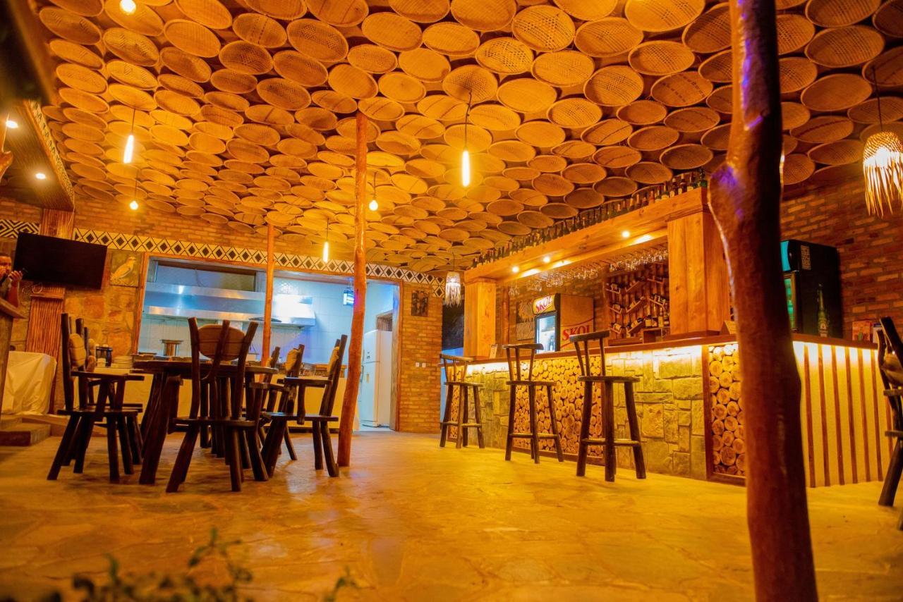 Akagera Transit Lodge Екстер'єр фото