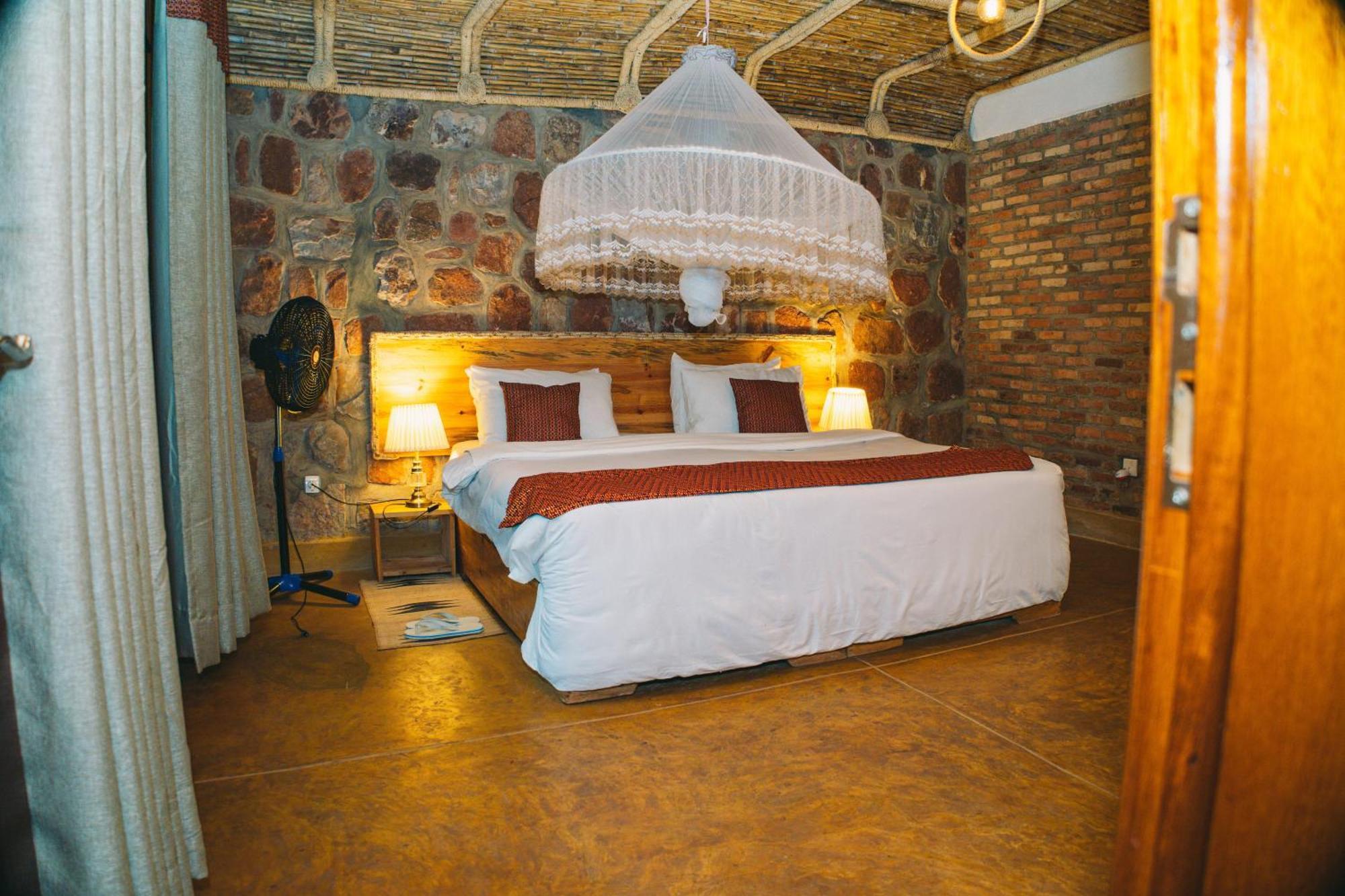 Akagera Transit Lodge Екстер'єр фото
