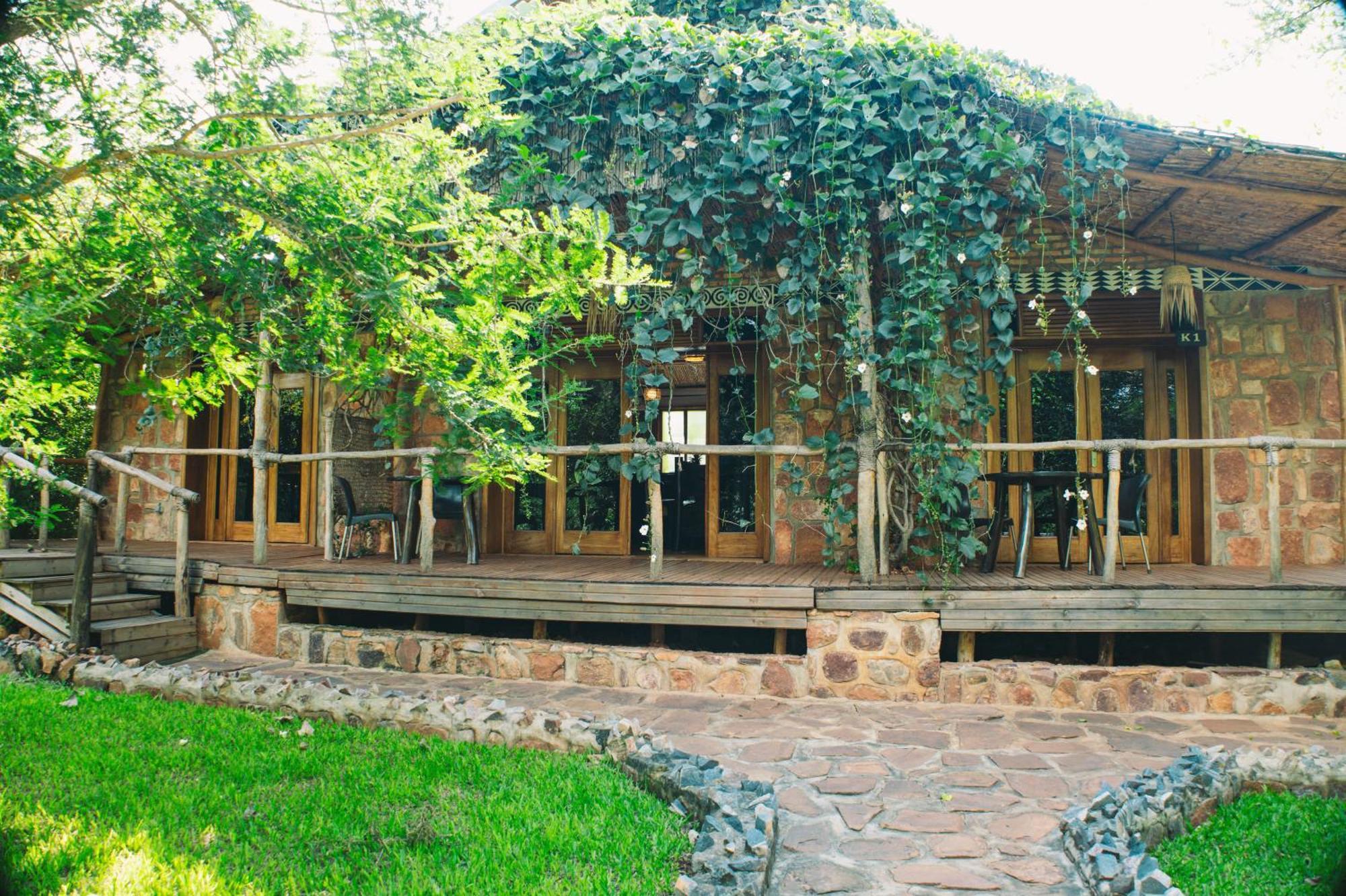 Akagera Transit Lodge Екстер'єр фото