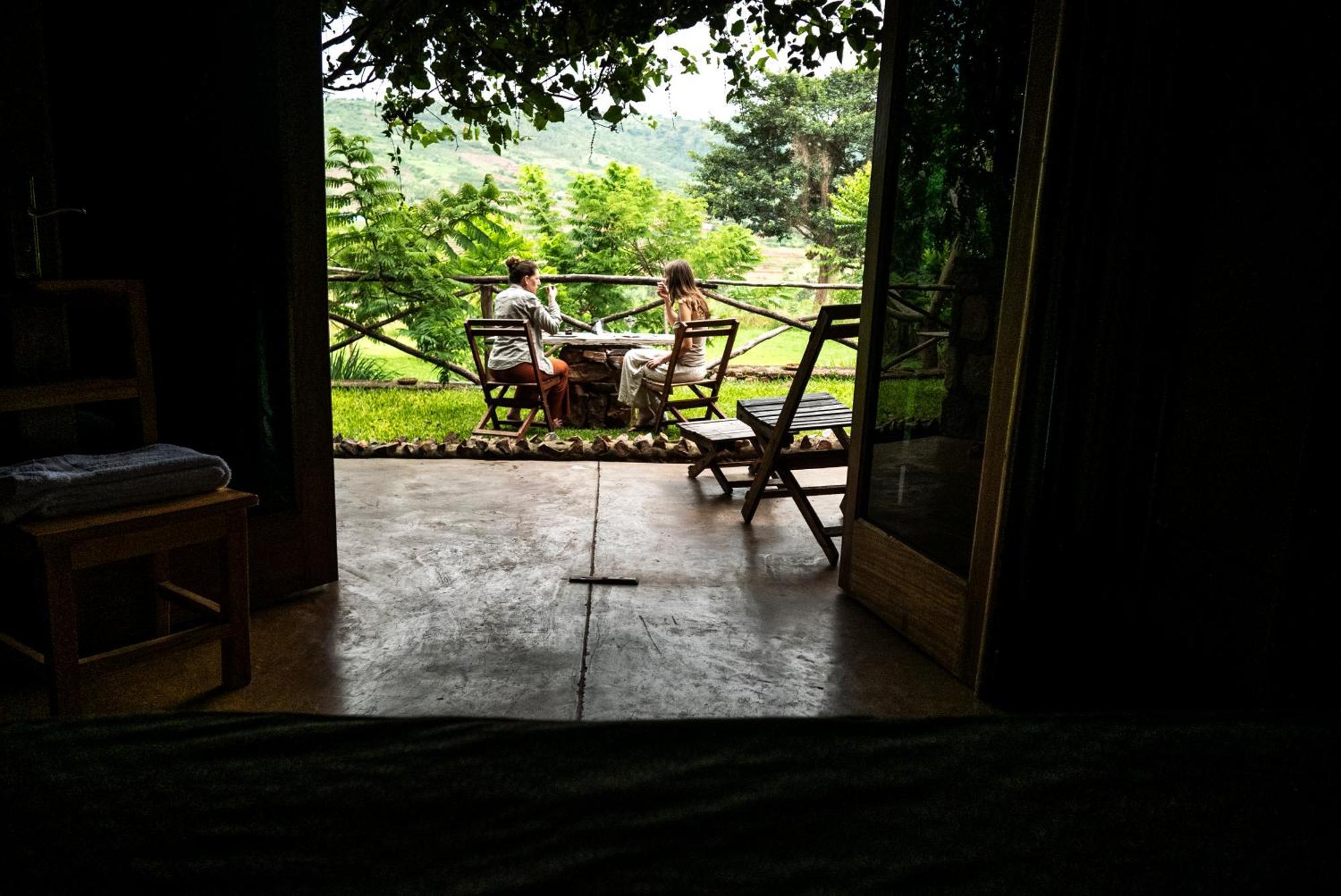 Akagera Transit Lodge Екстер'єр фото